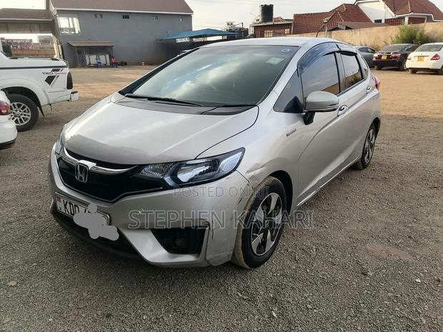 Honda Fit 2017 Silver