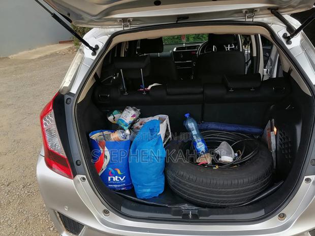 Honda Fit 2017 Silver