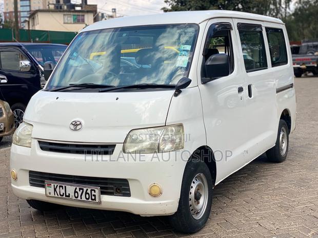 Toyota TownAce 2010 White