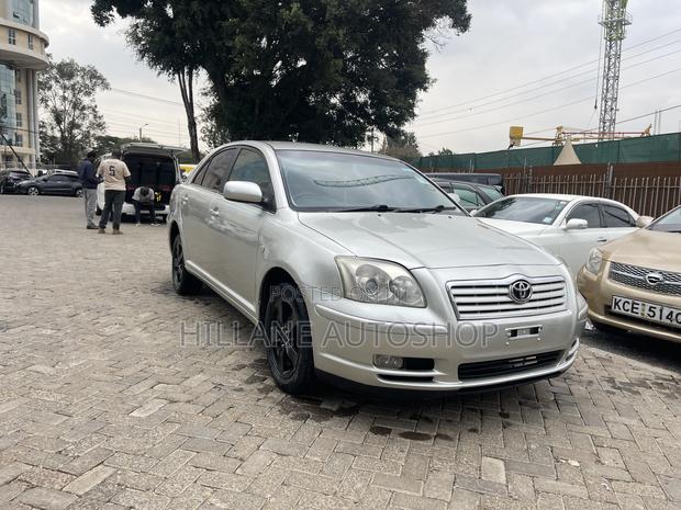 Toyota Avensis 2005 Silver