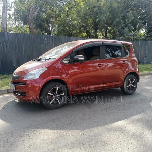 Toyota Ractis 2009 Red
