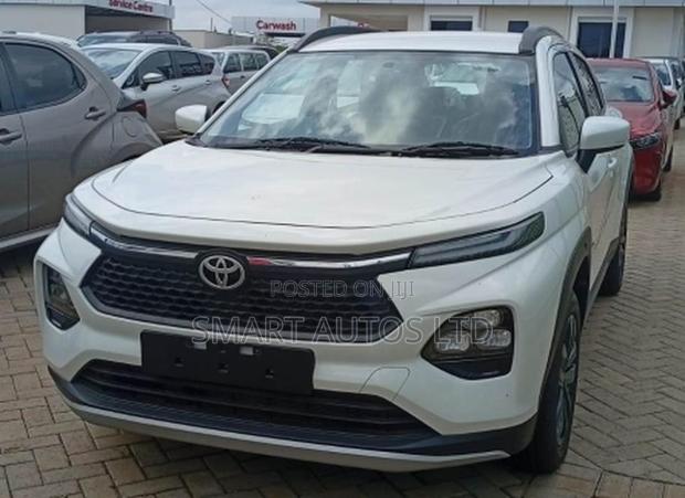 New Toyota Urban Cruiser 2024 Pearl