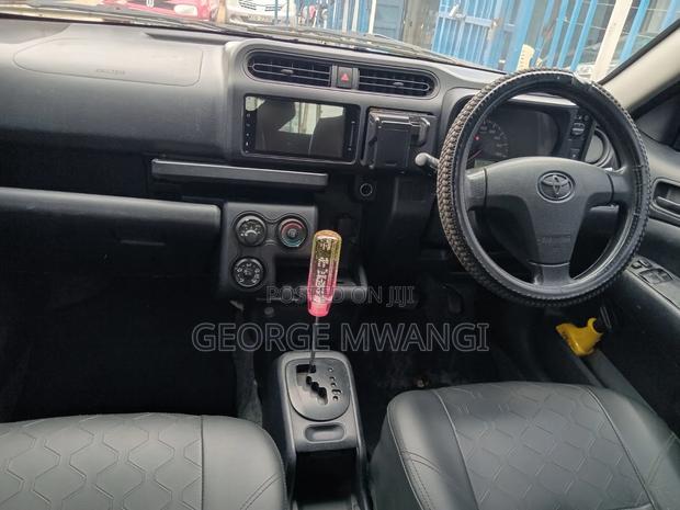 Toyota Probox 2016 Silver