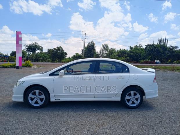 Honda Civic 2006 White