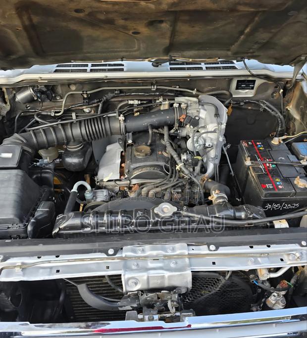 Mitsubishi Pajero 2009 Silver