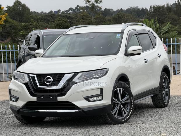 Nissan X-Trail 2.0 Petrol AWD 2019 White