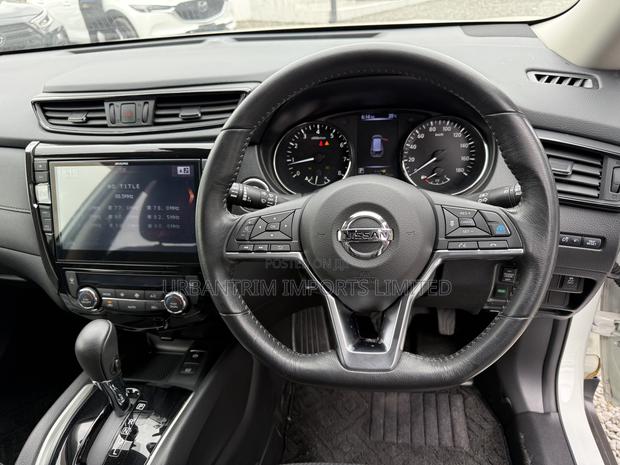 Nissan X-Trail 2.0 Petrol AWD 2019 White