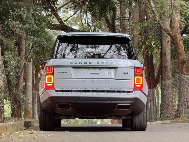 Land Rover Range Rover Vogue 2019 White