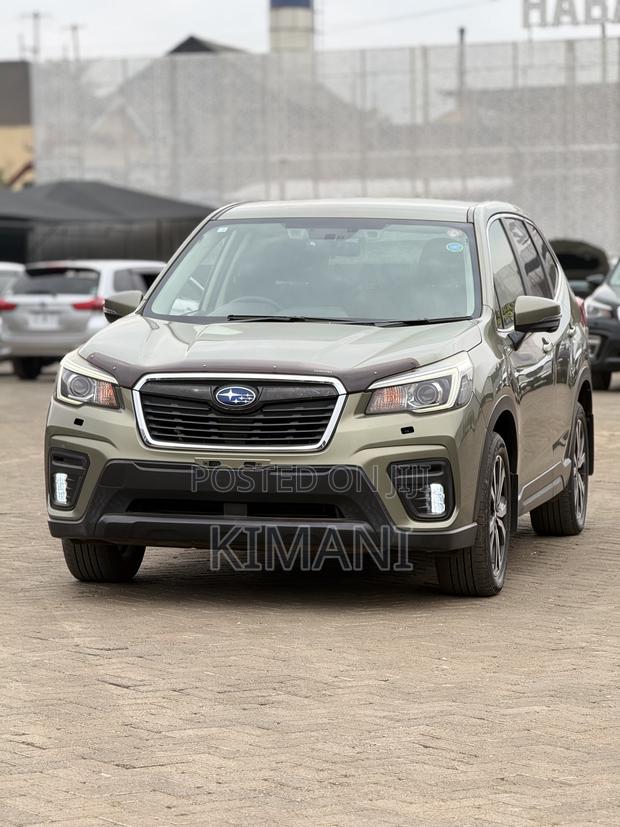 Subaru Forester Premium AWD 2019 Green