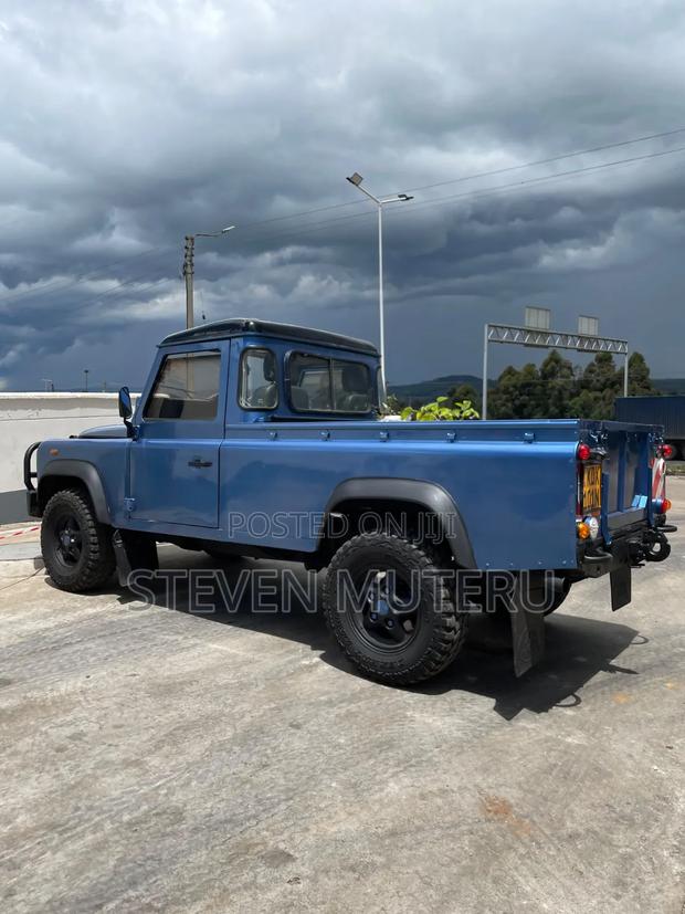 Land Rover Defender 2011 Blue
