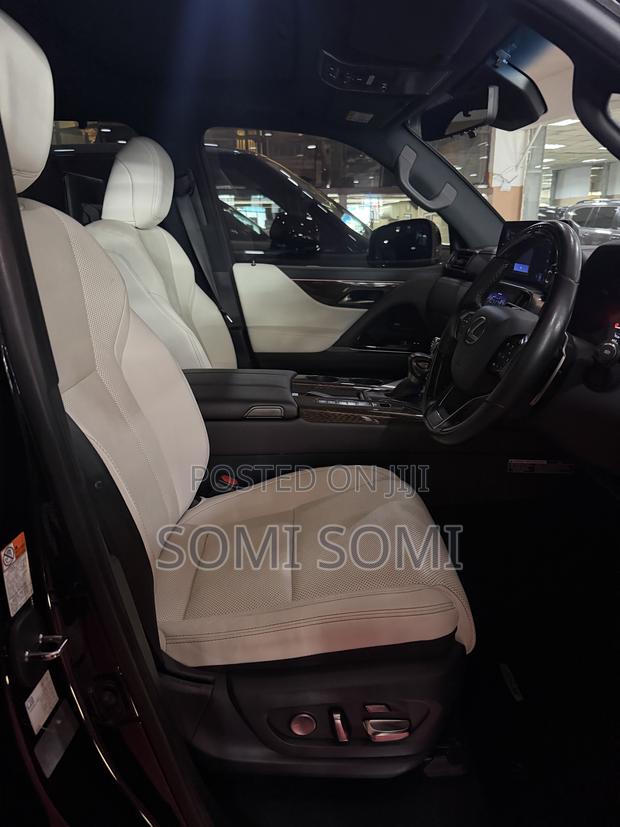 Lexus LX 2022 Black