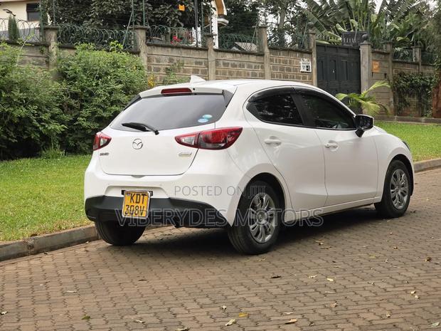 Mazda Demio 2018