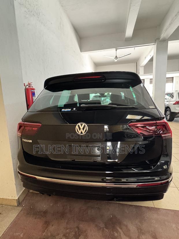 Volkswagen Tiguan 2019 Black
