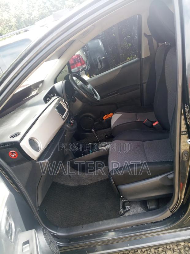 Toyota Vitz 2012 Black