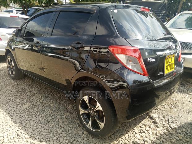Toyota Vitz 2012 Black