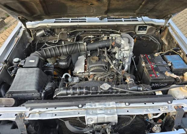 Mitsubishi Pajero 2009 Silver