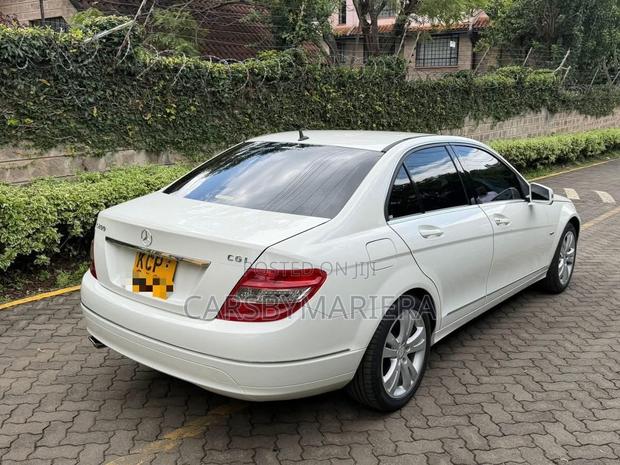 Mercedes-Benz C200 2010 White