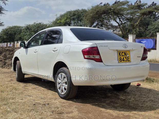 Toyota Axio 2010 White