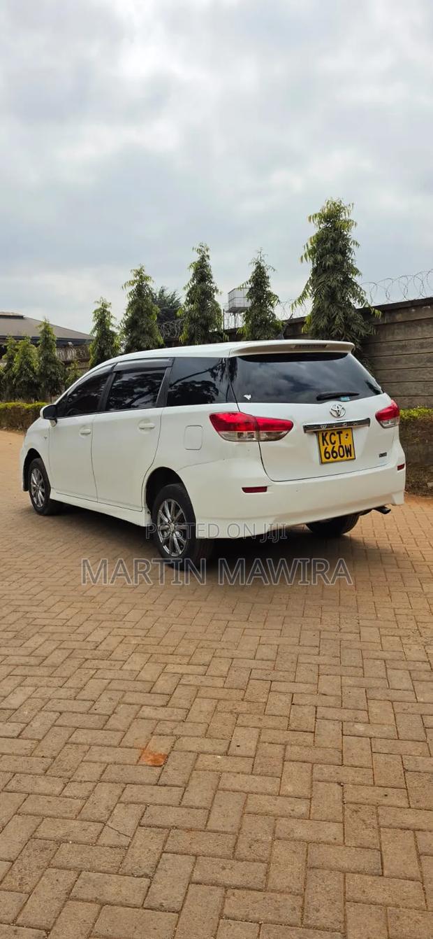 Toyota Wish 2012 White