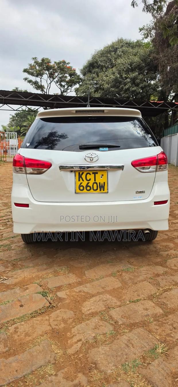 Toyota Wish 2012 White