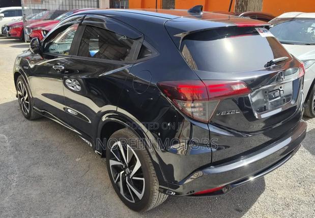 Honda Vezel 2019 Black