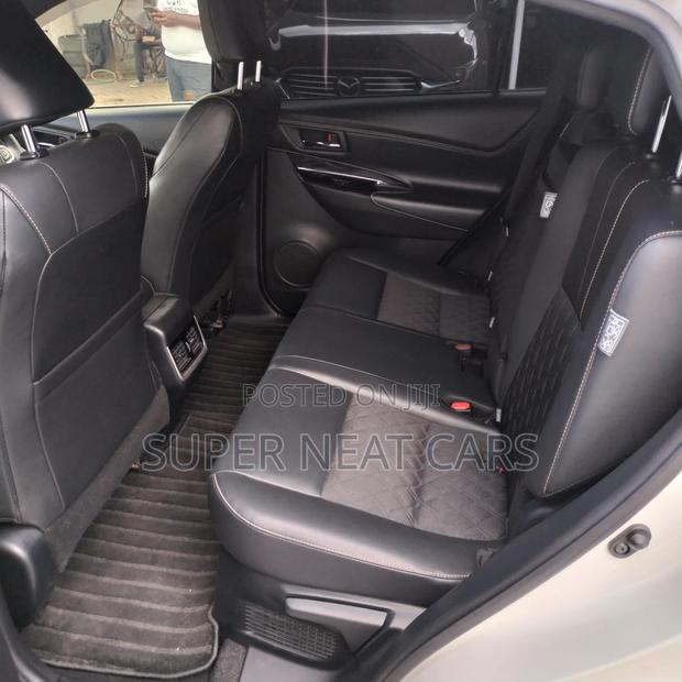 Toyota Harrier 2019 White