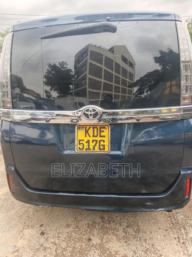 Toyota Voxy SV Premium 2014 Black