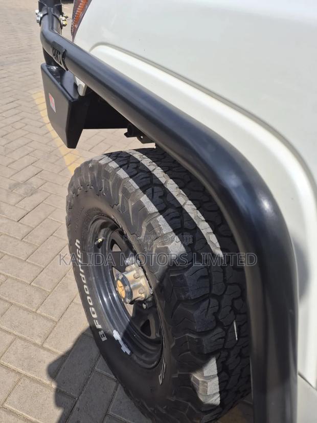 Toyota Land Cruiser 2016 Pearl