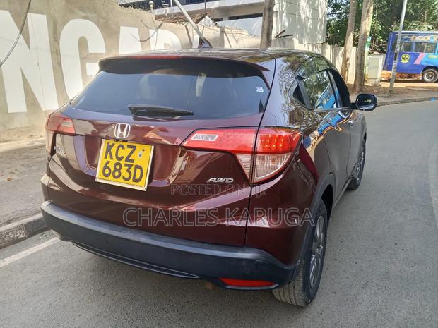 Honda Vezel 2014 Maroon