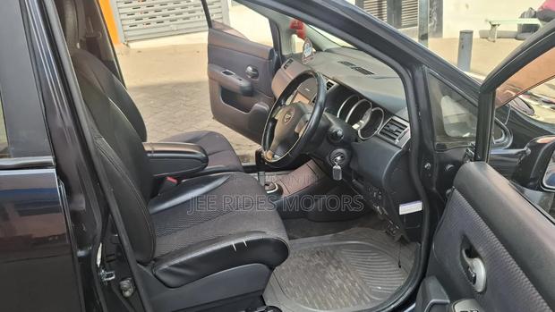 Nissan Tiida 2009 Black