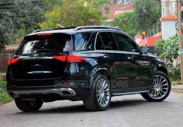 Mercedes-Benz GLE-Class GLE 300d 4MATIC 2020