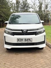Toyota Noah 2015 White for sale