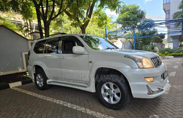 Toyota Land Cruiser Prado 2009 White