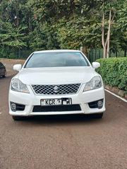 Toyota Crown 2012 White for sale