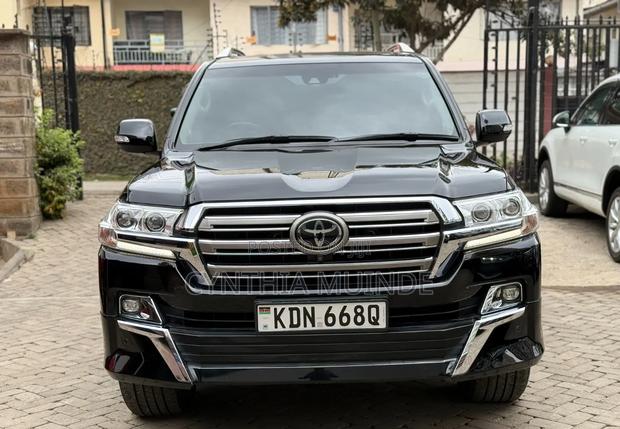 Toyota Land Cruiser 2016 Black