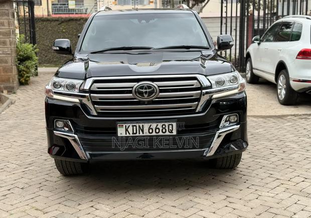 Toyota Land Cruiser 4.6 V8 ZX 2016 Matt Black