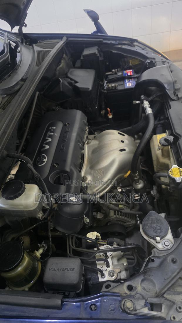 Toyota Harrier 2.4 2012 Blue