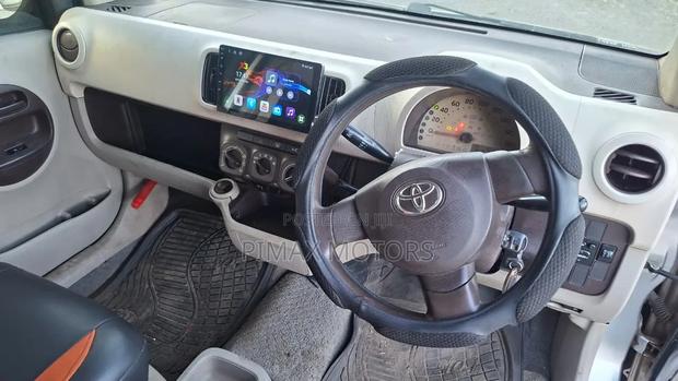 Toyota Passo 2012 Silver