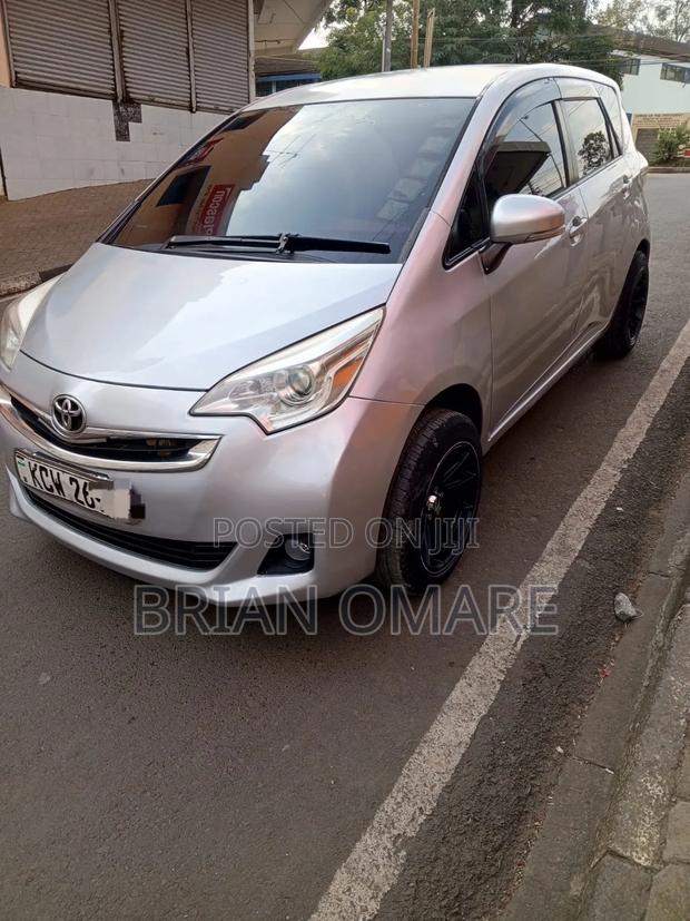 Toyota Ractis 2014 Silver