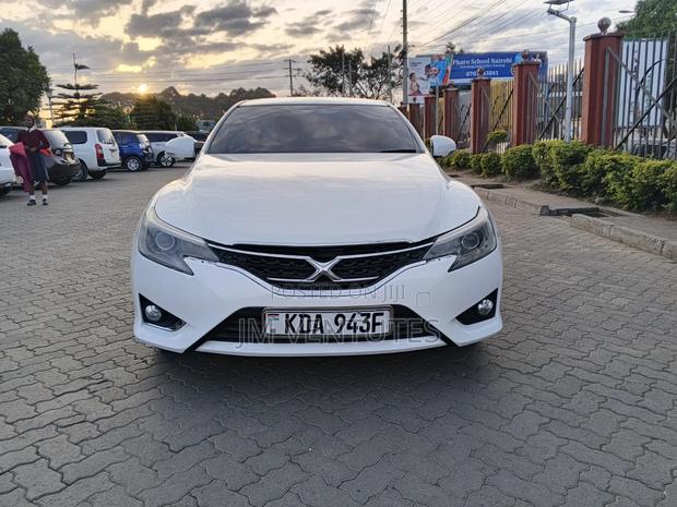 Toyota Mark X 2014 White