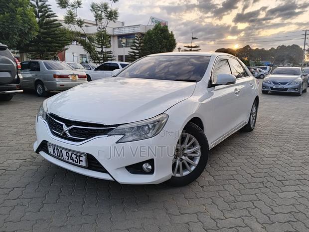 Toyota Mark X 2014 White