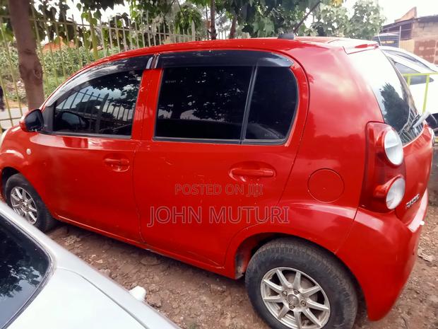 Toyota Passo 2012 Red