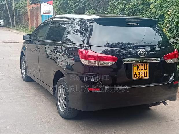 Toyota Wish 2012 Black
