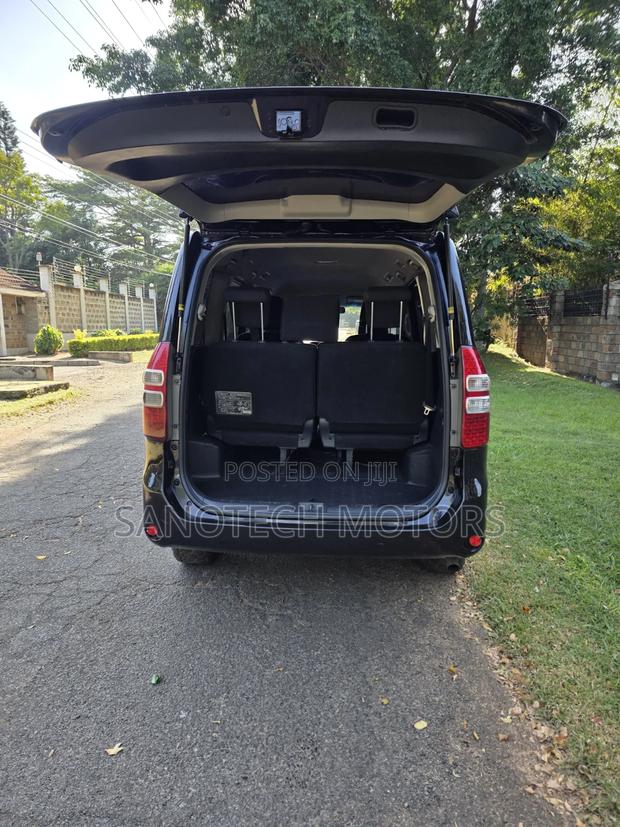 Toyota Noah 2013 Black