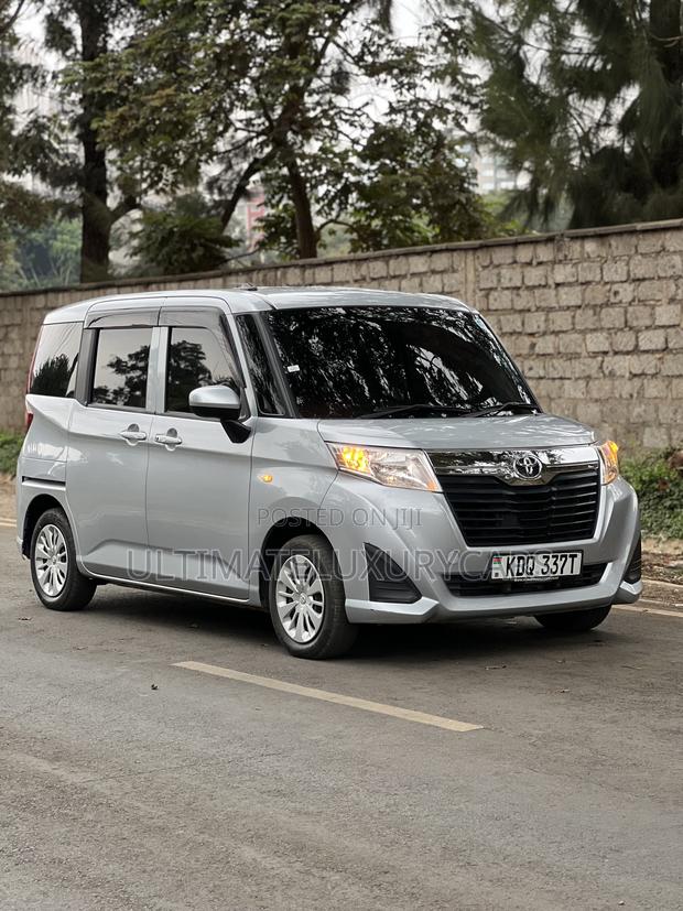 Toyota Pixis 2018 Silver