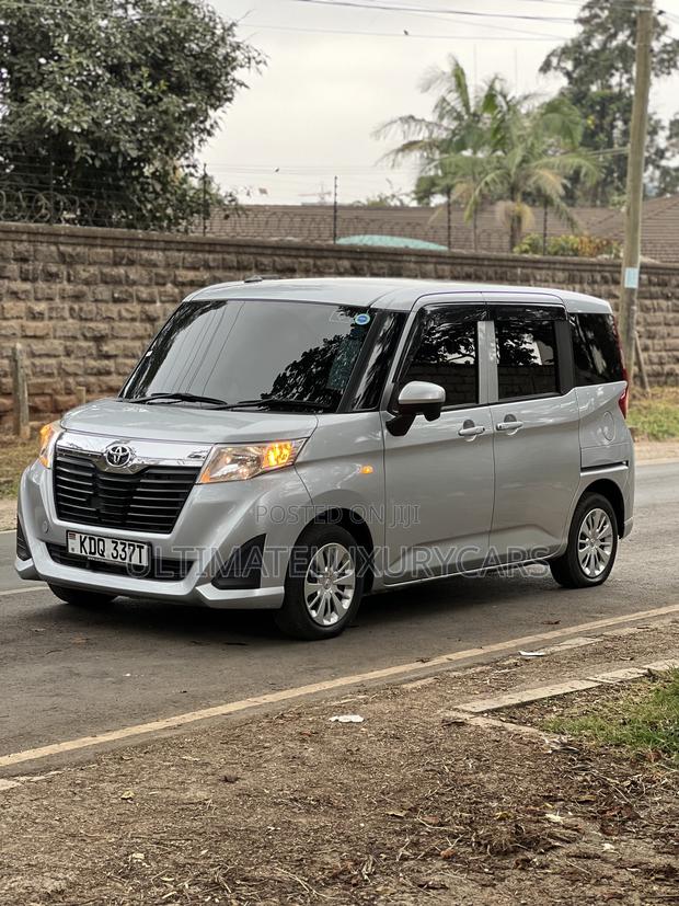 Toyota Pixis 2018 Silver