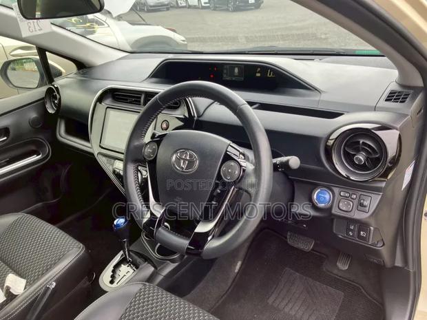 Toyota Aqua 2019 Yellow