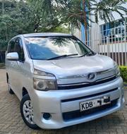Toyota Noah 2013 Silver for sale