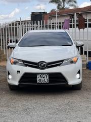 Toyota Auris 2013 White for sale
