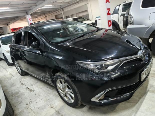 Toyota Auris 2017 Black